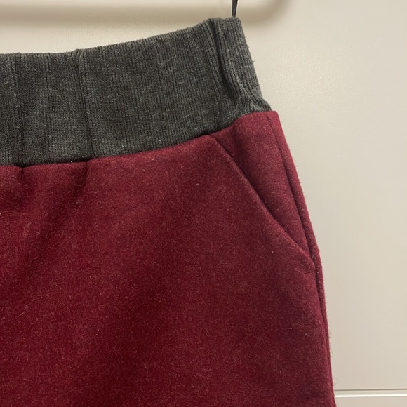 Stylish winter wool mini-skirt. Size L - Picture 3 of 4